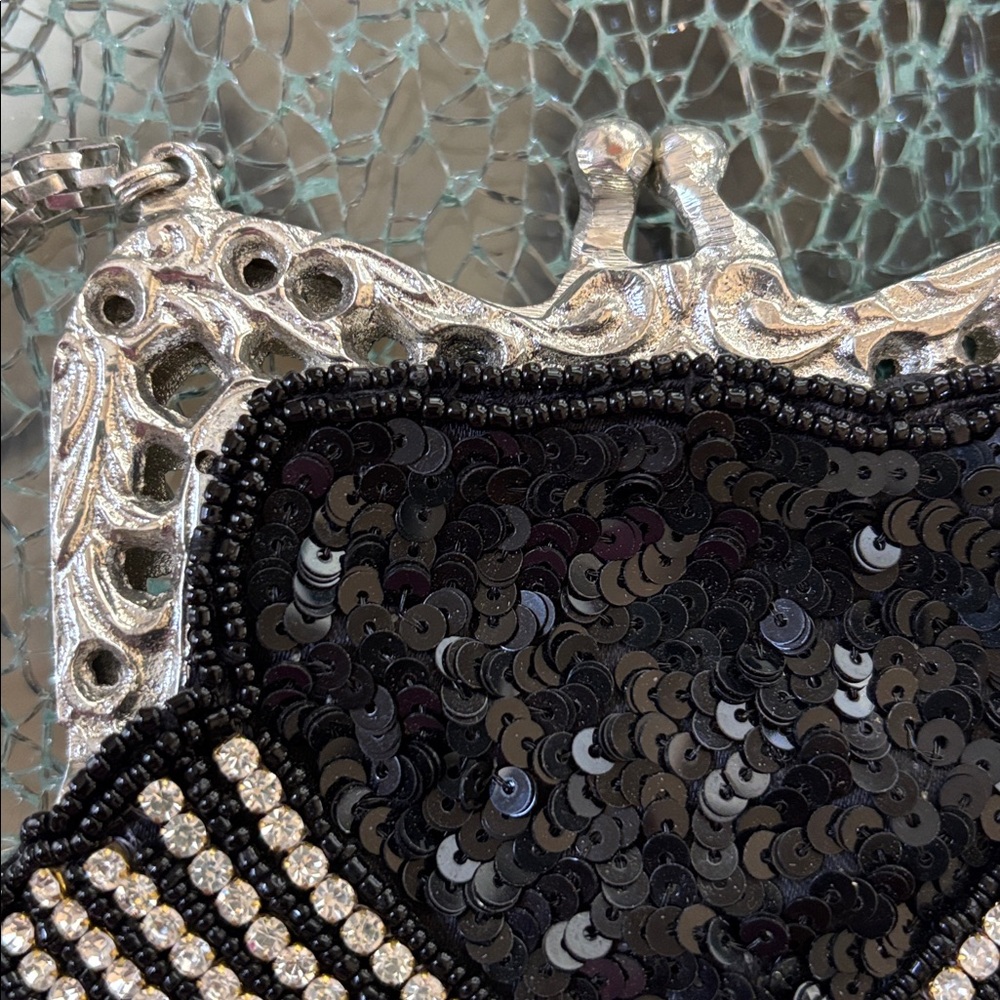 Iconic by UV Vintage Hand Beaded Flapper Purse NWT - Picture 3 of 9